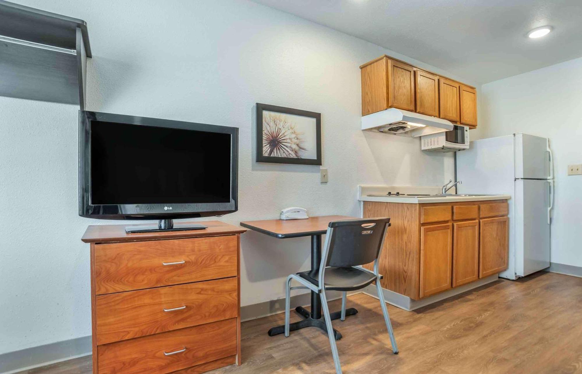 Extended Stay America Select Suites - Jackson - South Byram Екстериор снимка